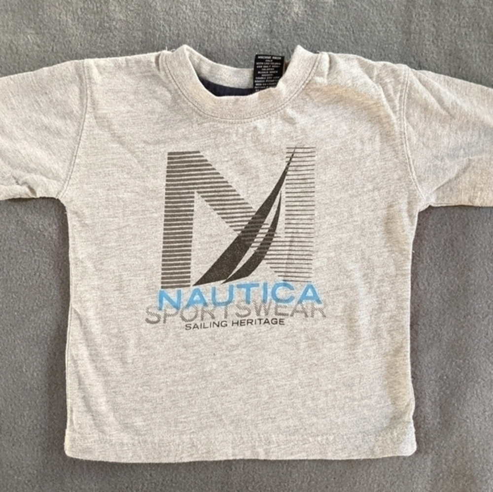 Boys gray Nautica short sleeve T-shirt size 9 months